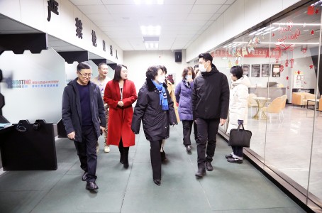 尹朝暉副州長一行到良田百世運動假日景區(qū)調(diào)研